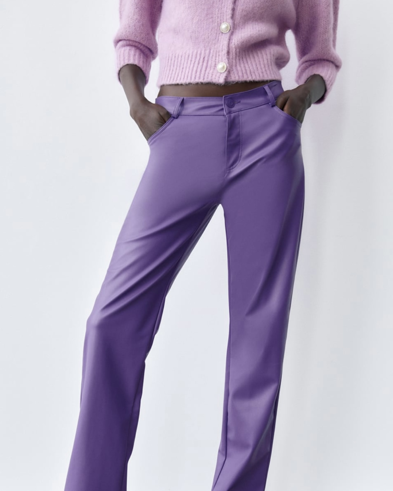 Imagem do produto CALÇA COURO LILÁS ZARA