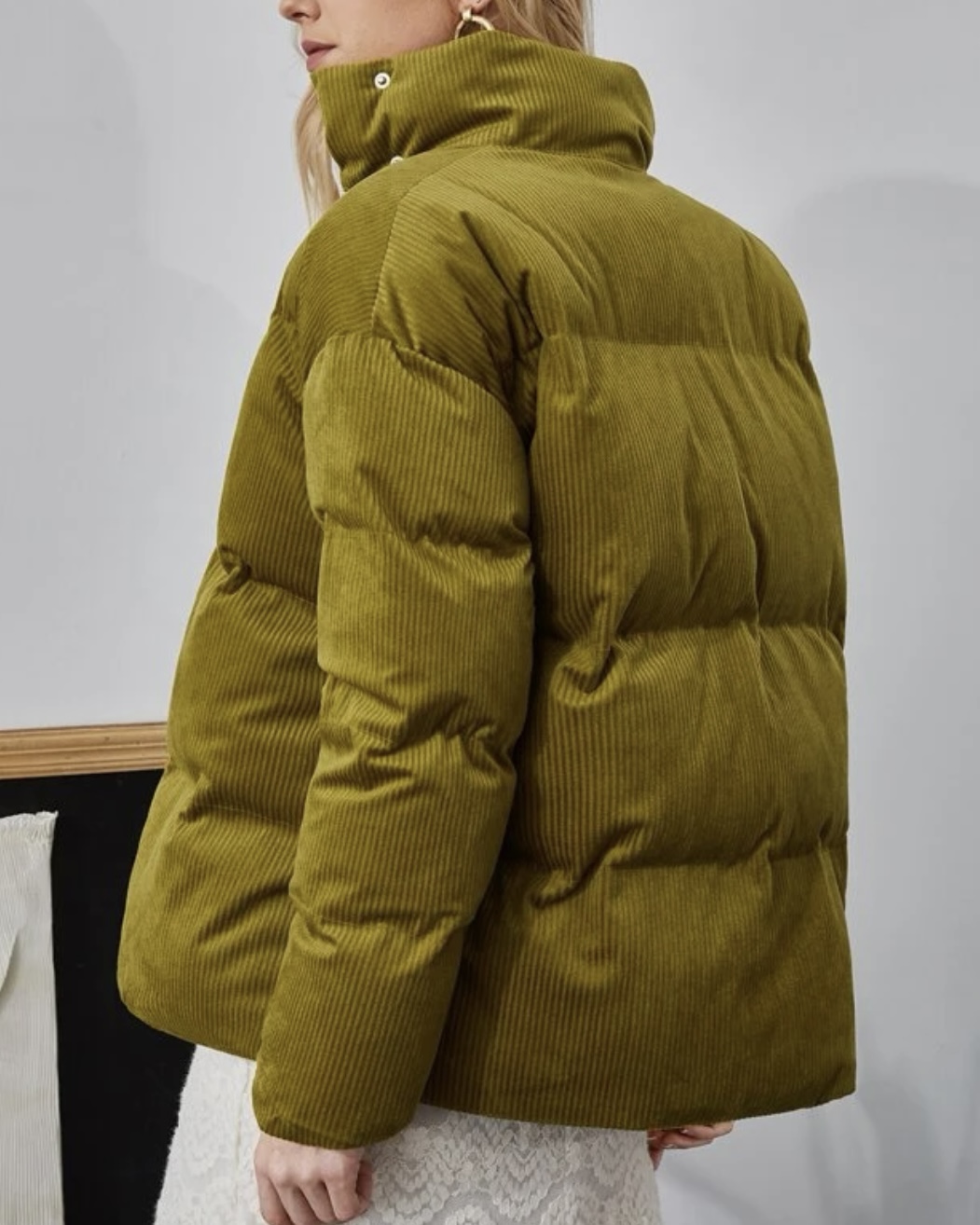 Imagem do produto CASACO BOMBER VERDE OLIVA CANELADO