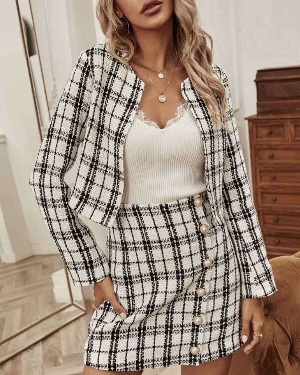 Imagem do produto CONJUNTO TWEED P&B SAIA BOTÃO PEROLA