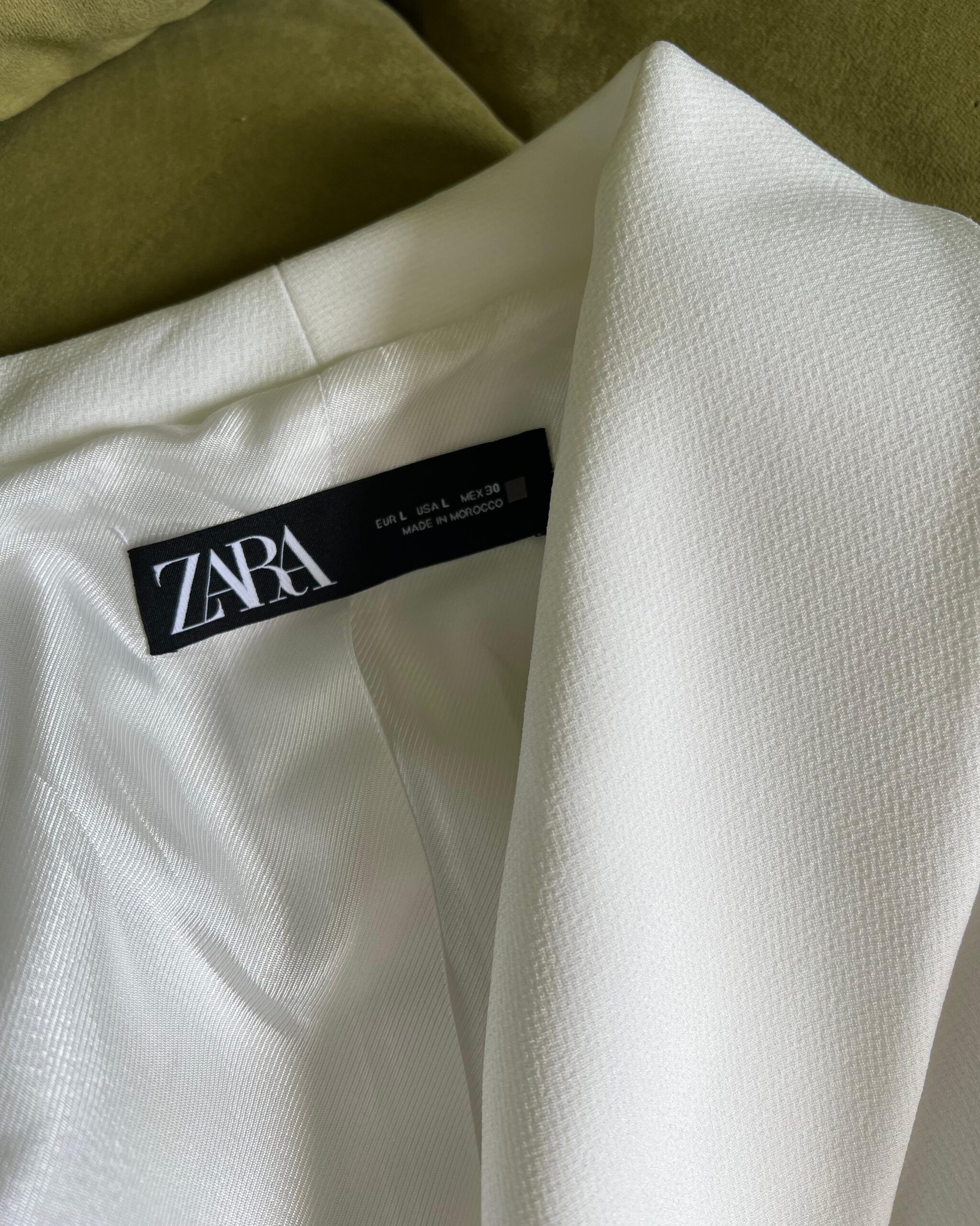 Imagem do produto SOBRETUDO BRANCO ZARA BOTOES DUPLO PRATA