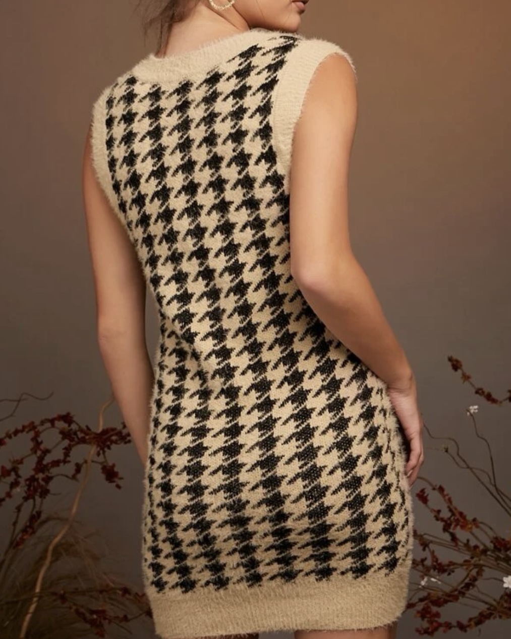 Imagem do produto VESTIDO CREME PELINHOS PIED DE POULE