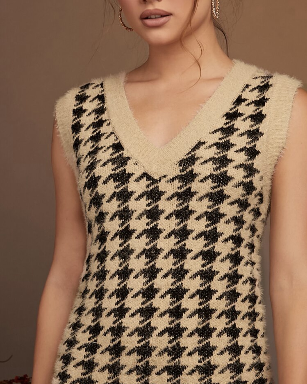 Imagem do produto VESTIDO CREME PELINHOS PIED DE POULE