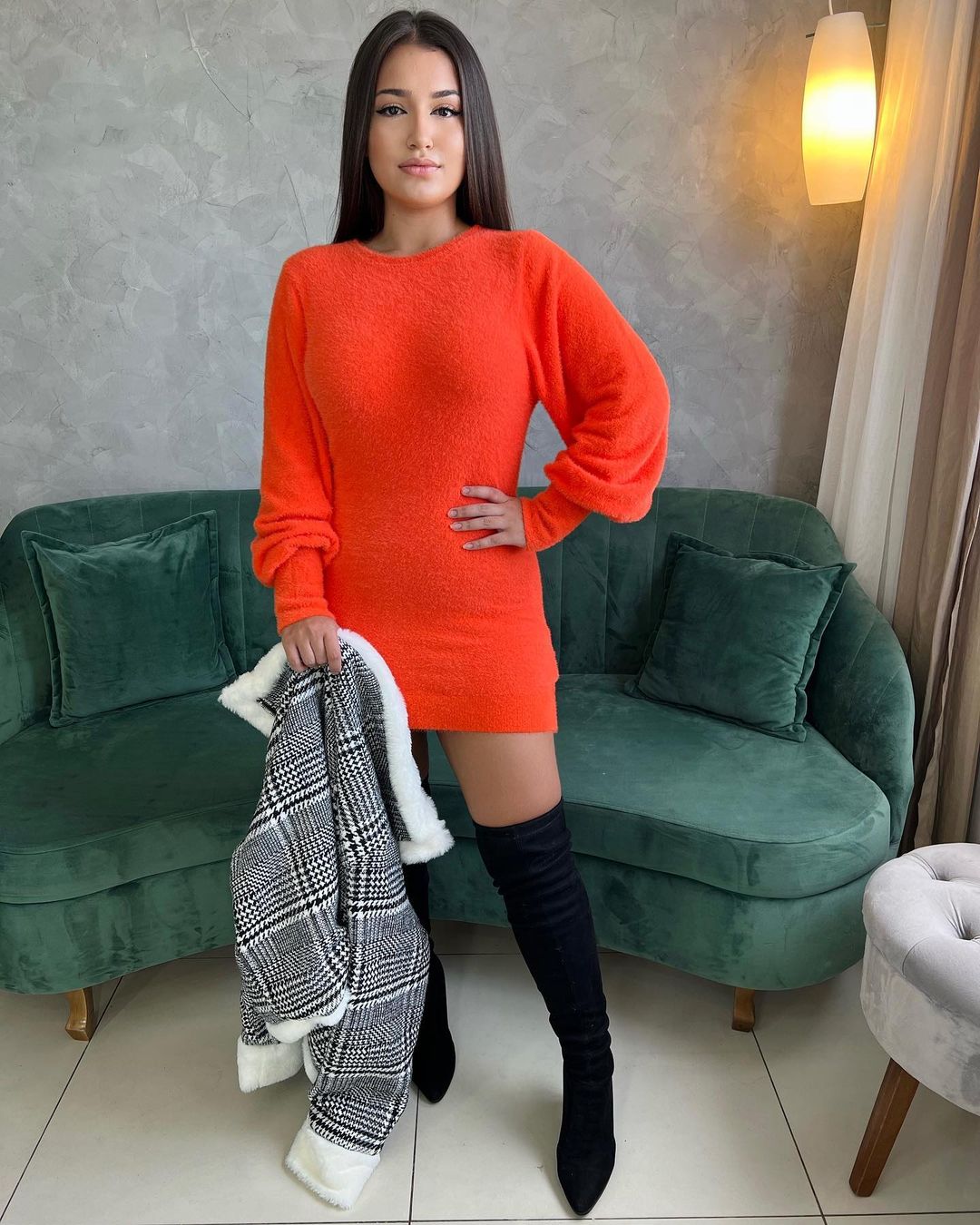 Imagem do produto VESTIDO LARANJA PELINHOS