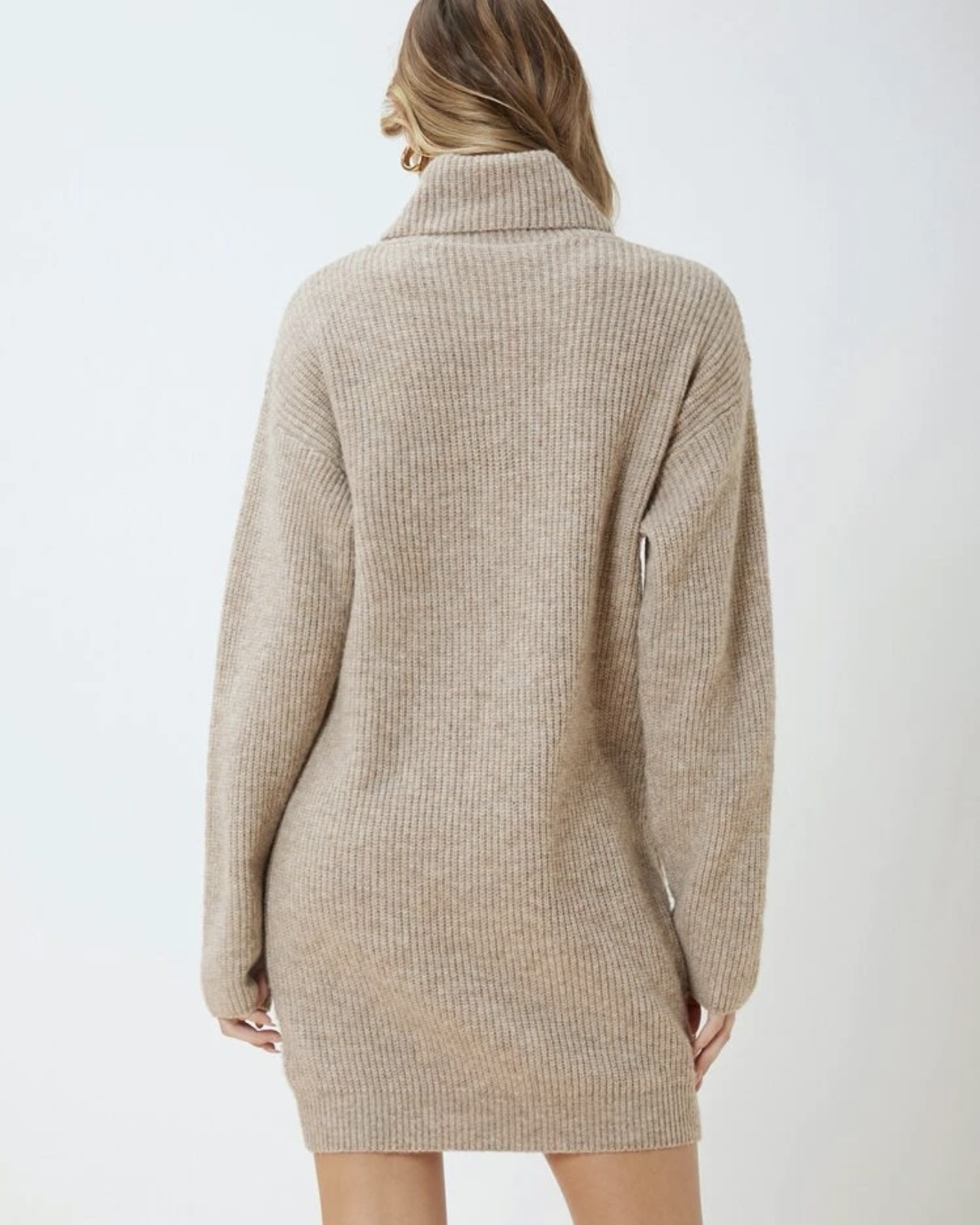 Imagem do produto VESTIDO TRICOT GROSSO GOLA CAQUI