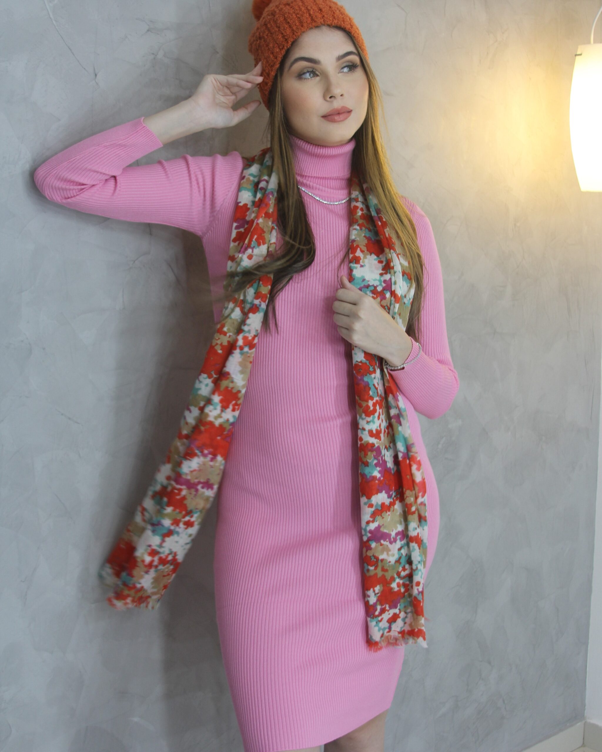 Imagem do produto VESTIDO ROSA BARBIE MIDI GOLA ALTA