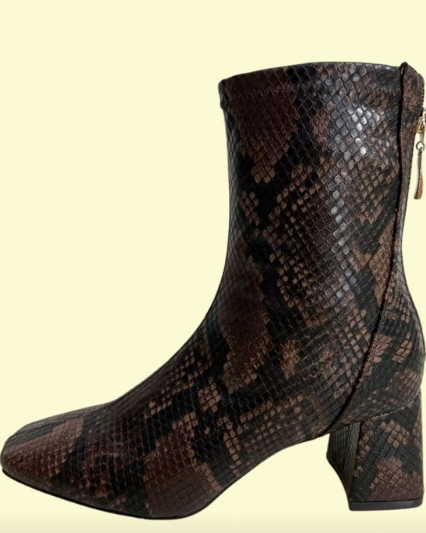 Imagem do produto BOTA COBRA MARROM SALTO E CANO BAIXO PMK