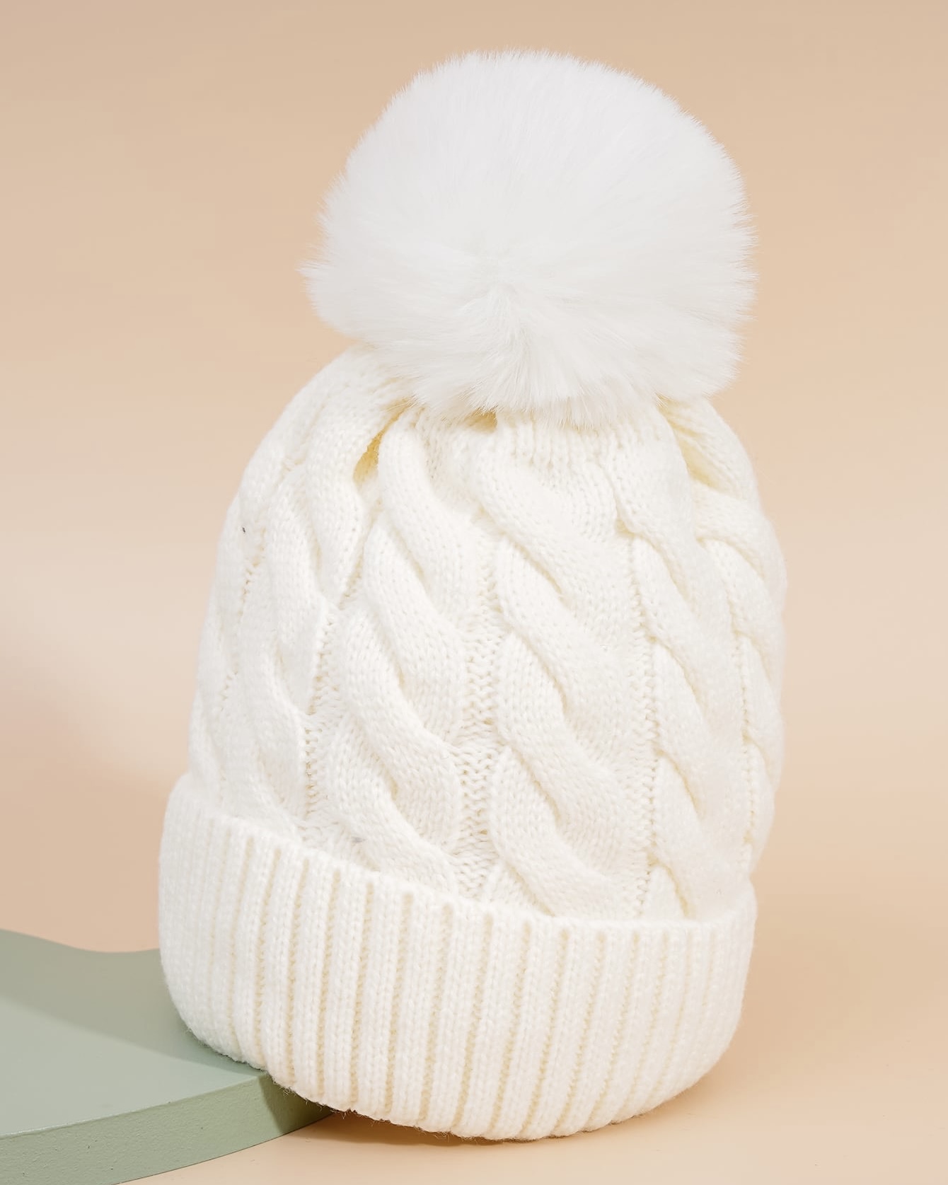 Imagem do produto GORRO OFF WHITE TRICOT POMPOM FORRADO
