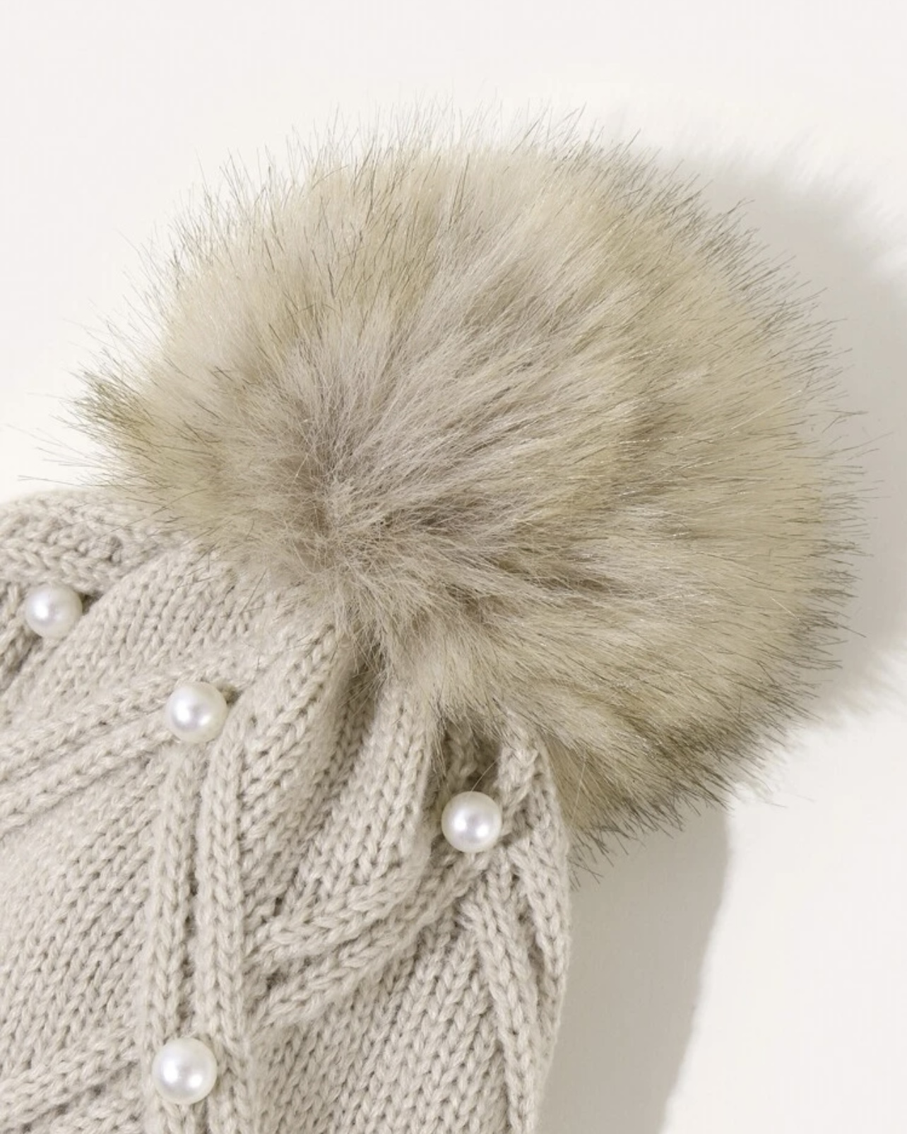 Imagem do produto GORRO BEGE POMPOM PENINA
