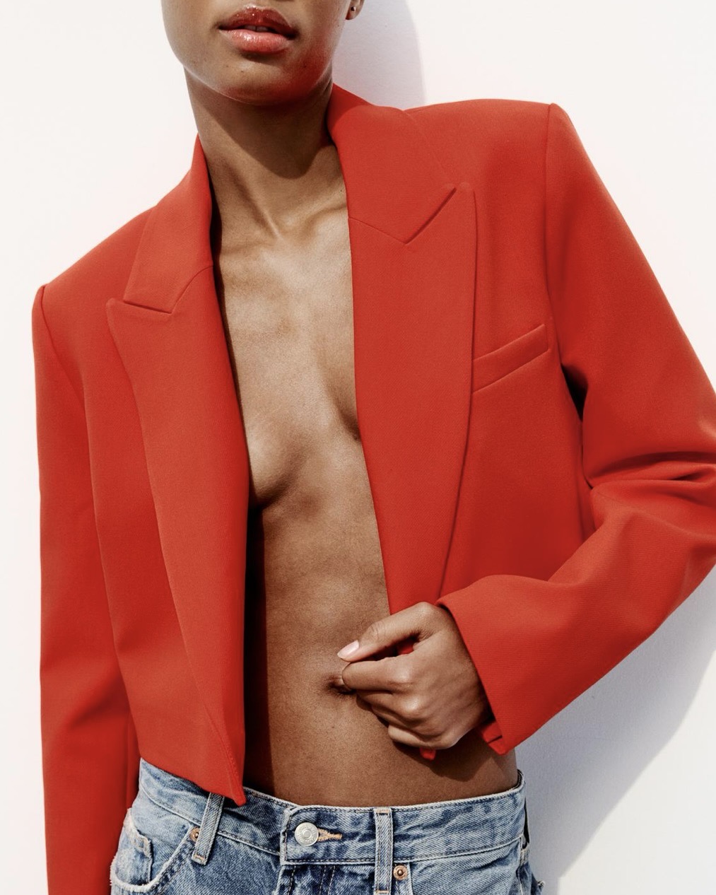 Imagem do produto BLAZER VERMELHO CROPPED ZARA ROUGE